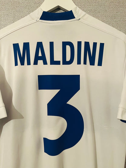 Italy away football shirt 1998/2000 Maldini Medium