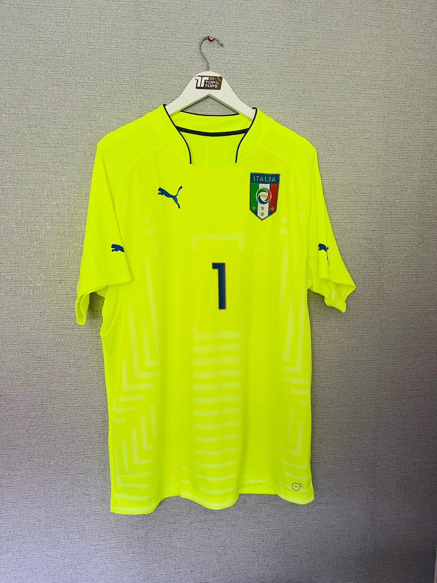 Italy goalkeeper football shirt player version 2015/16 Buffon XXL
