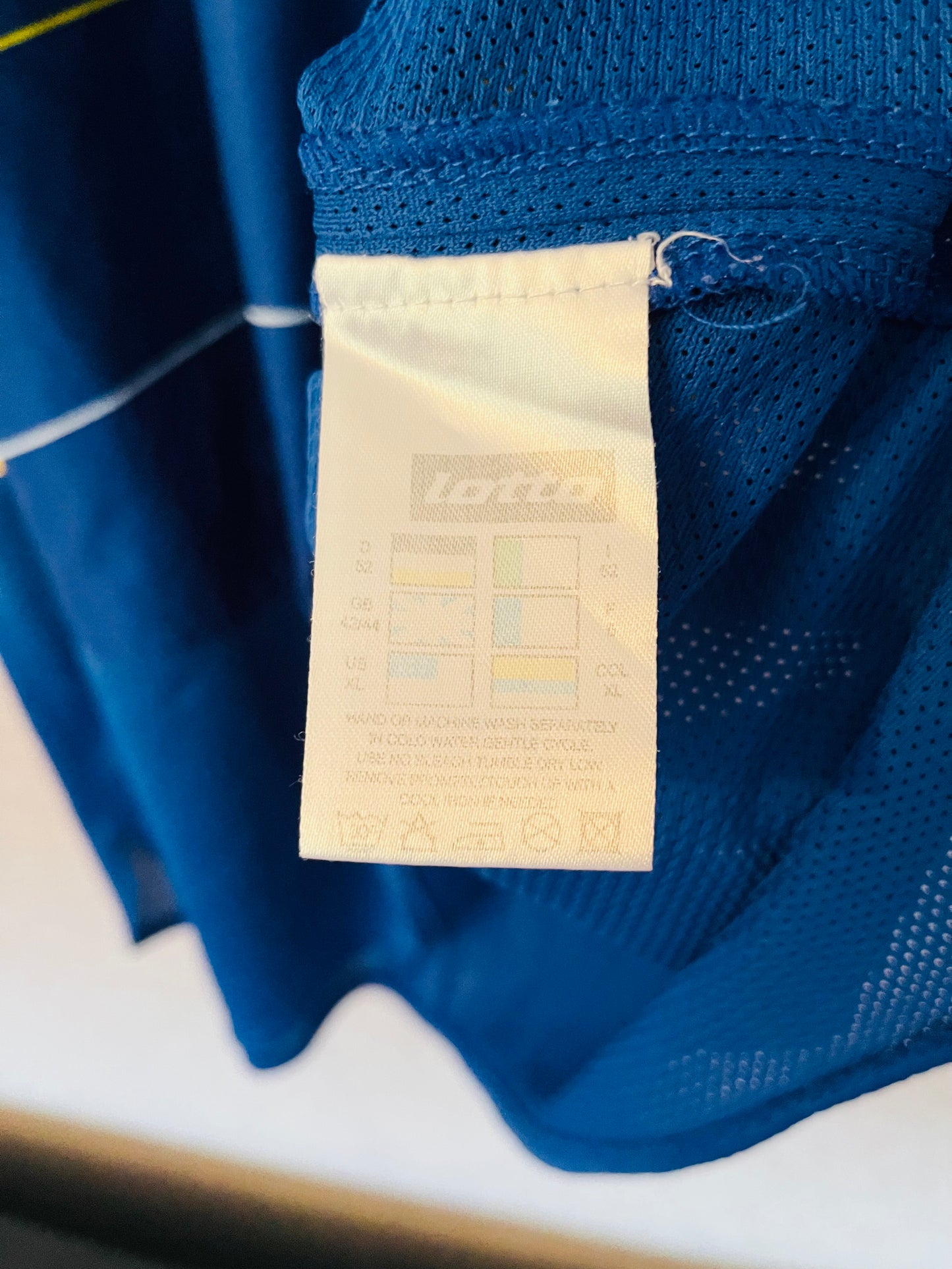 Colombia away football shirt
2004/07 XL