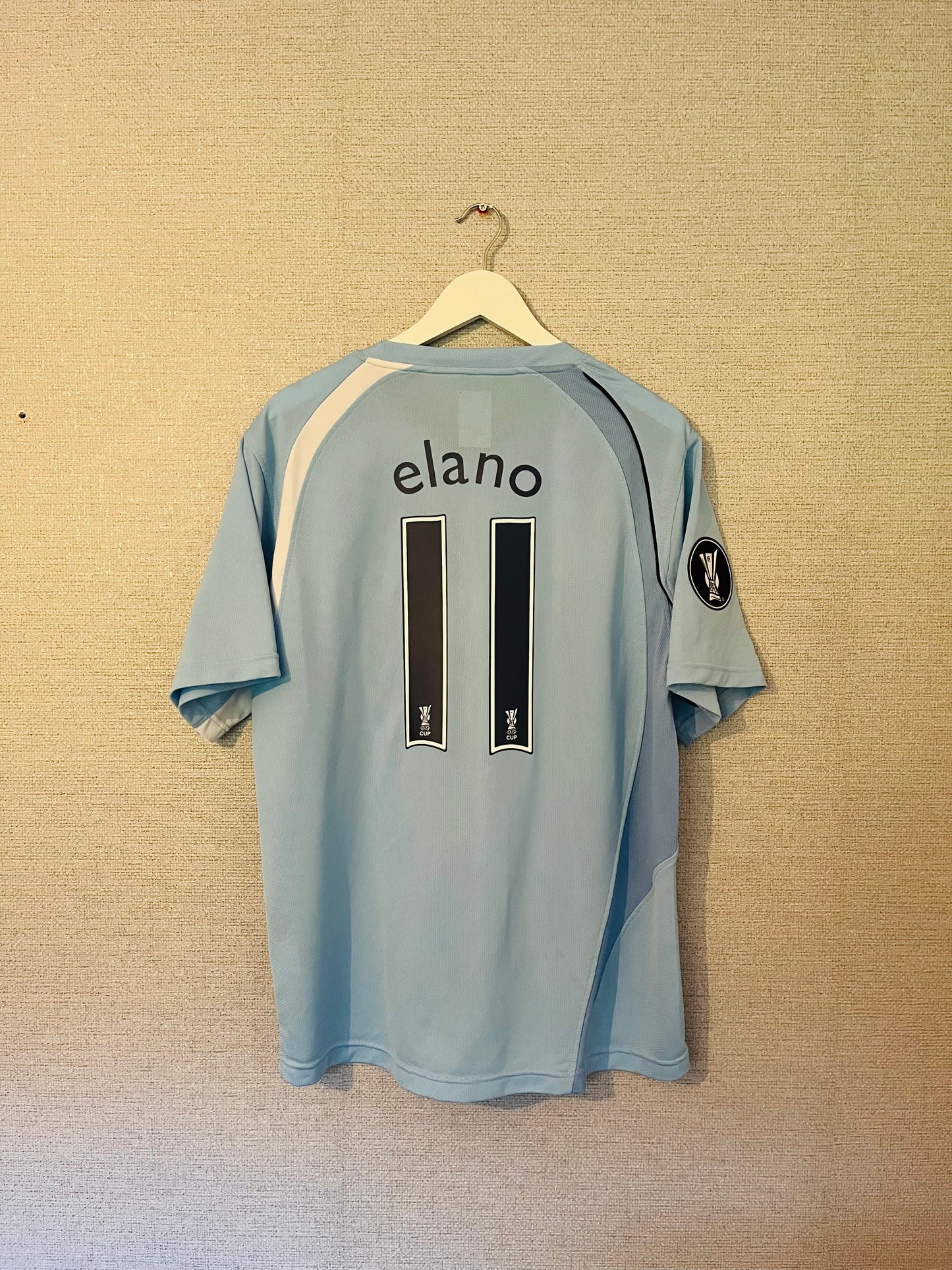Manchester City home football shirt 2008/09 Elano Large