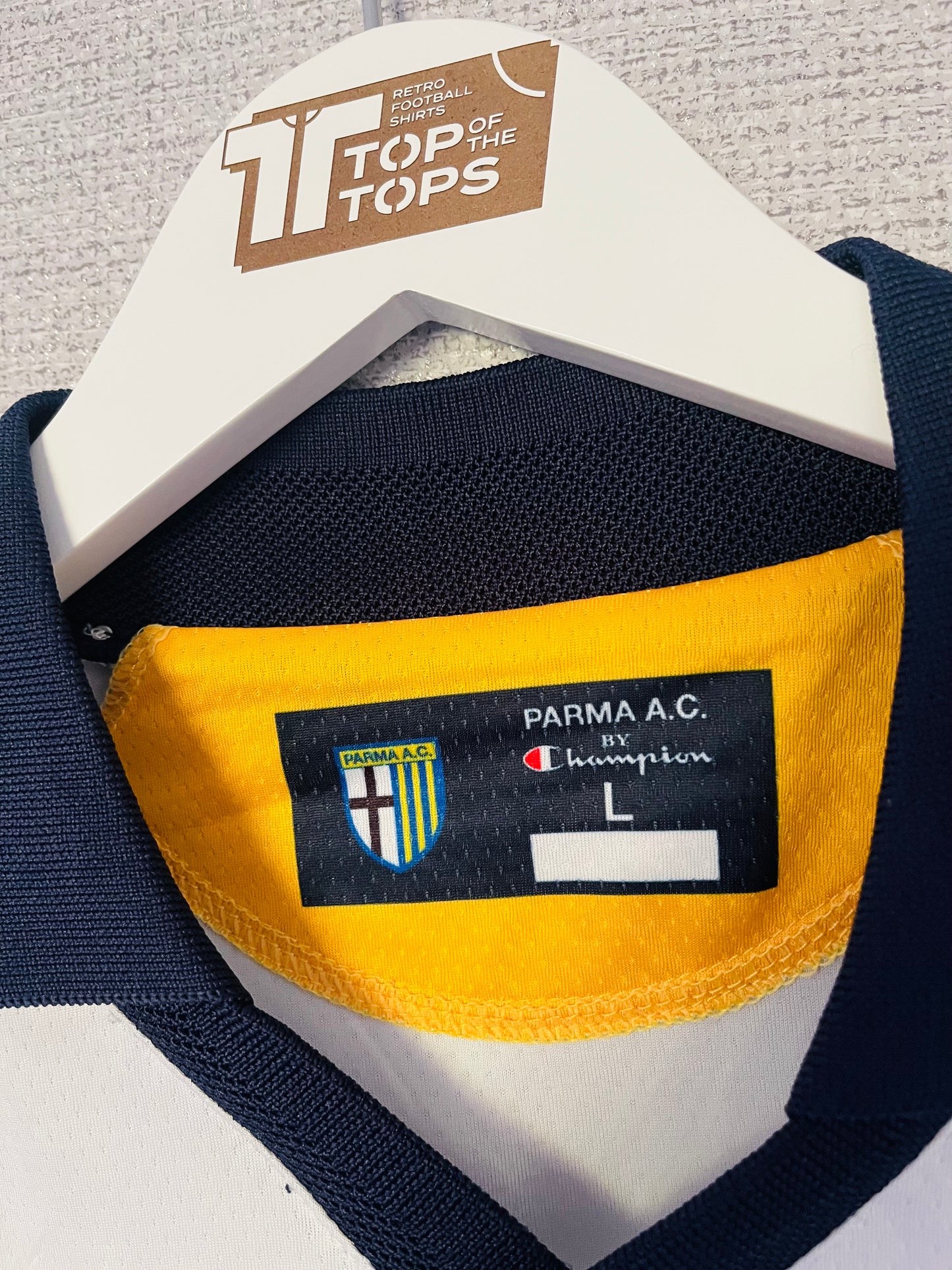 Parma away football shirt
2003/04 Nakata Large