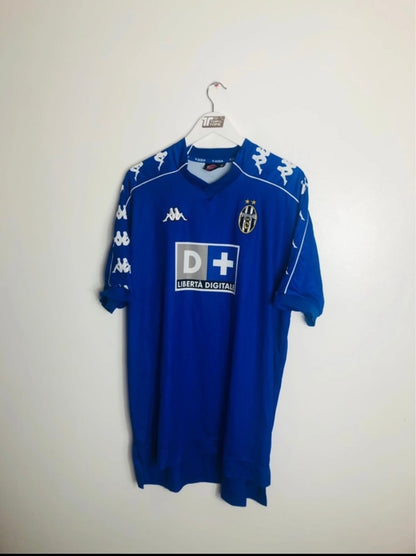 Juventus away football shirt

XXL Zidane 1999/2000