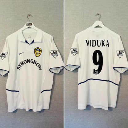 Leeds United home football shirt
2002/03 Viduka Large