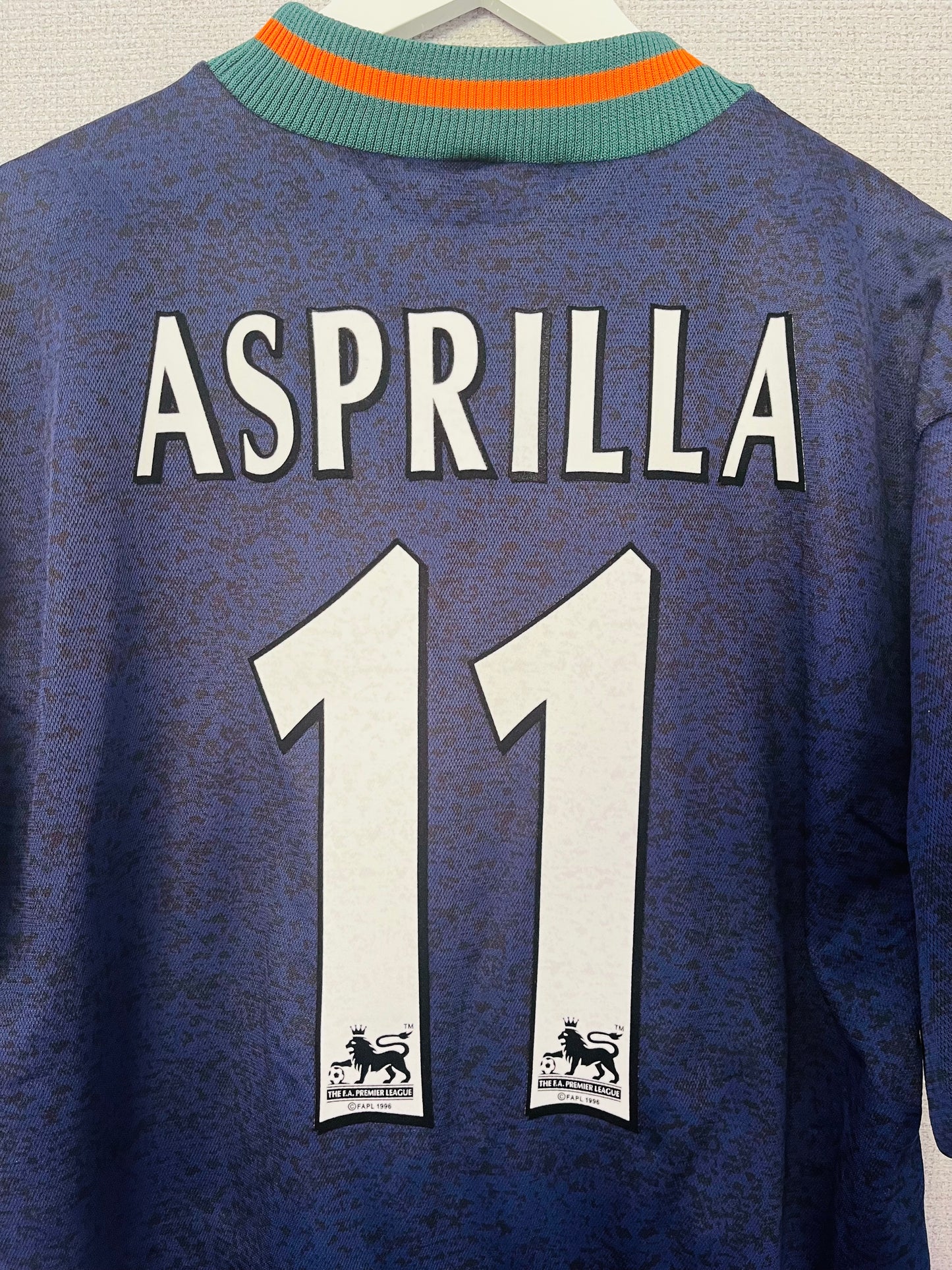 Newcastle United away football shirt 1997/98 Asprilla Large
