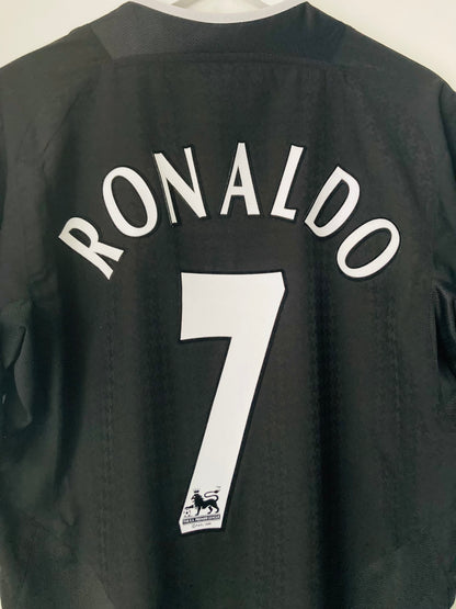 Manchester United away football shirt 2003/05 CR7 Medium