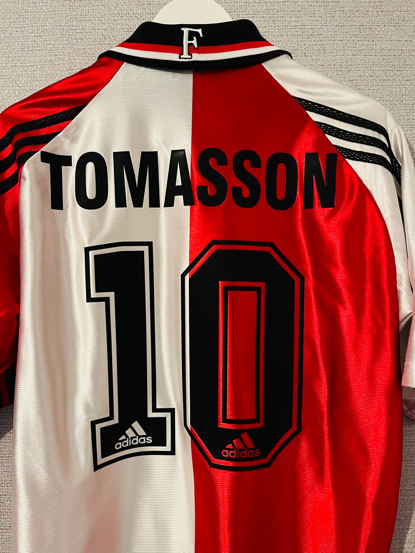 Feyenoord home football shirt
1998/99 Tomasson Medium