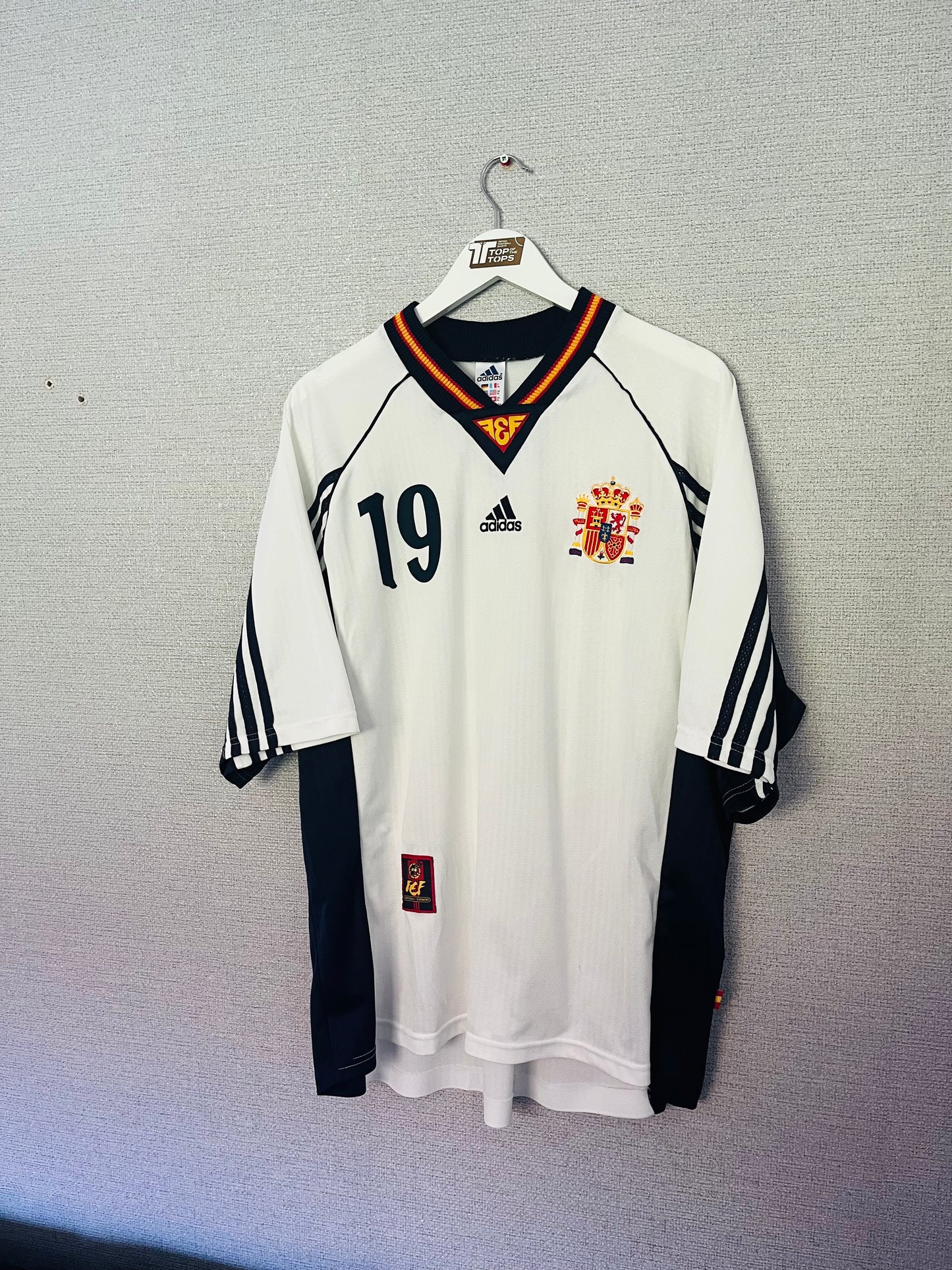 Spain away football shirt
W/C 1998 Kiko XL