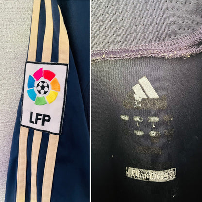 Real Madrid away football shirt
2007/08 Cannavaro Large