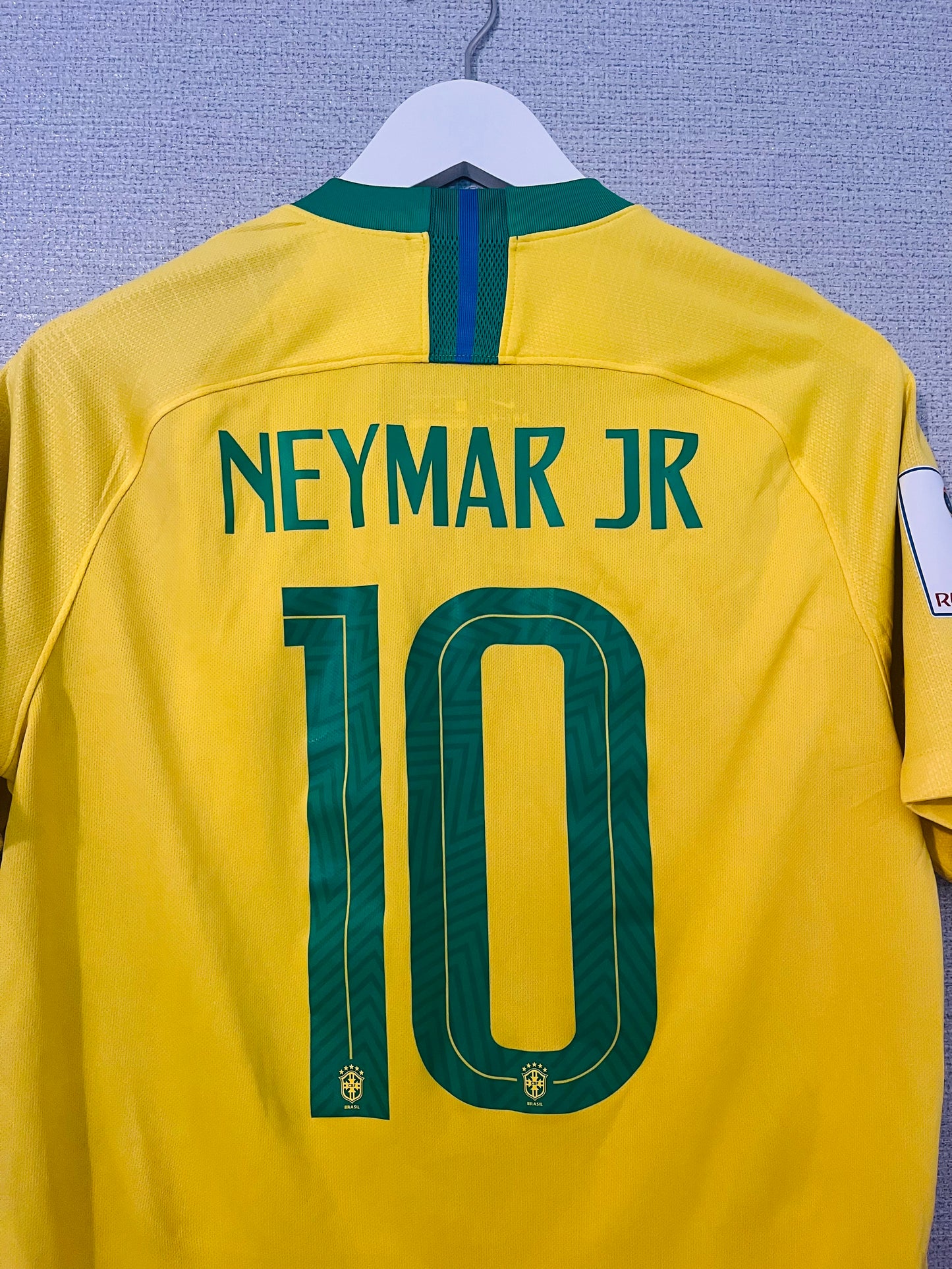 Brazil home football shirt            W/C 2018 Neymar Jr Medium