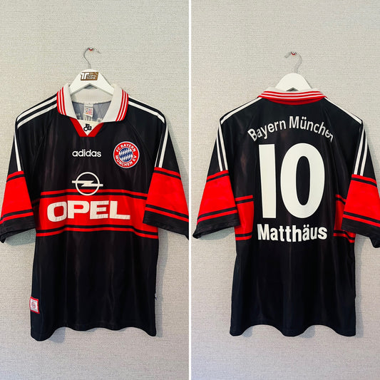 Bayern Munich home football shirt 1997/98 Matthaus Large
