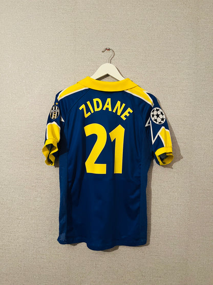 Juventus away football shirt 1997/98 Zidane Small