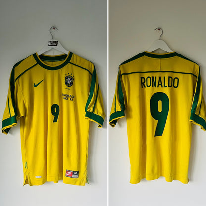 Brazil home football shirt
W/C 1998 R9 medium