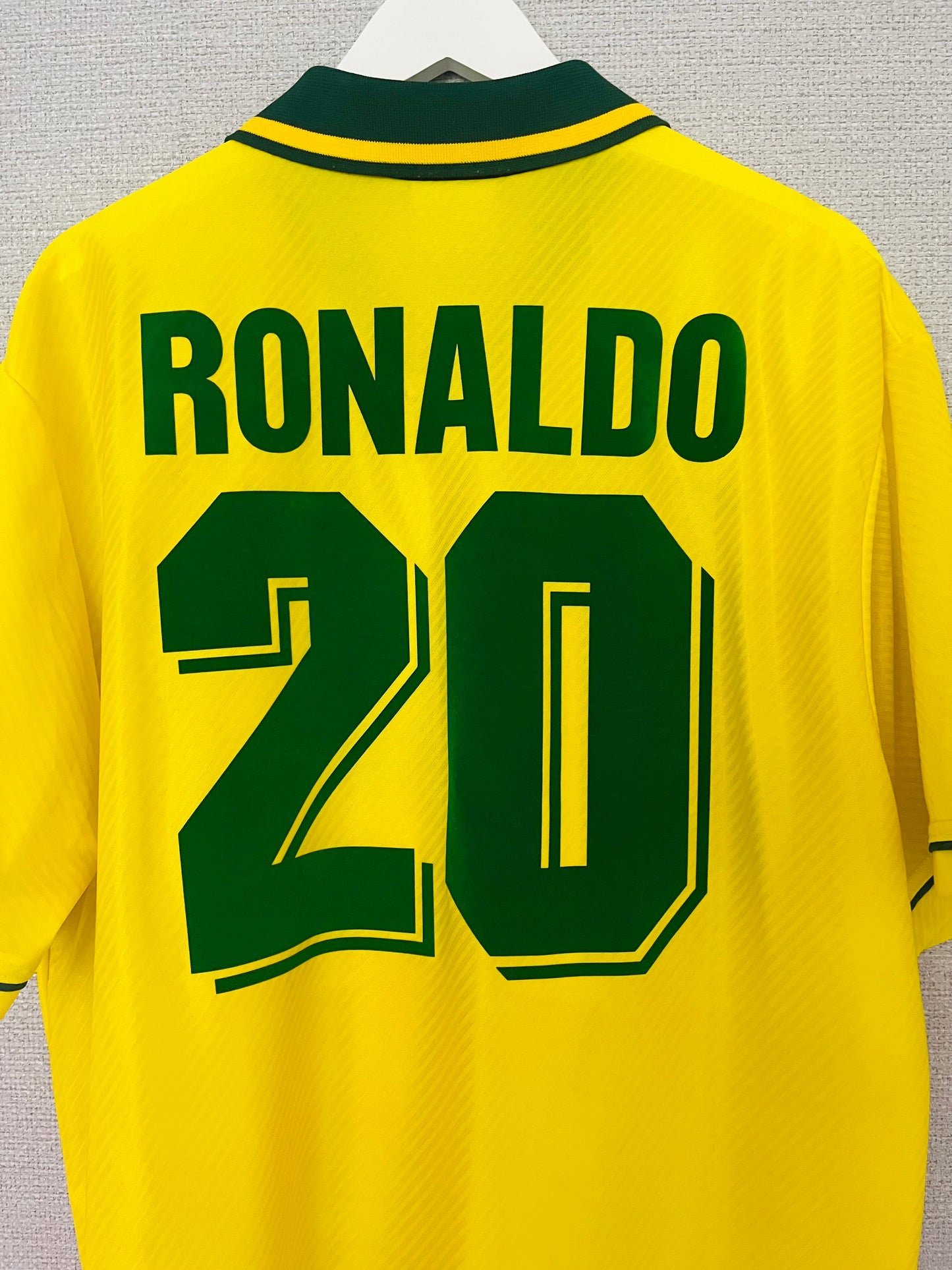 Brazil home football shirt
1994/95 Ronaldo XL