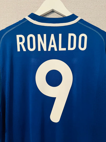 Brazil away football shirt
2000/02 R9 Large