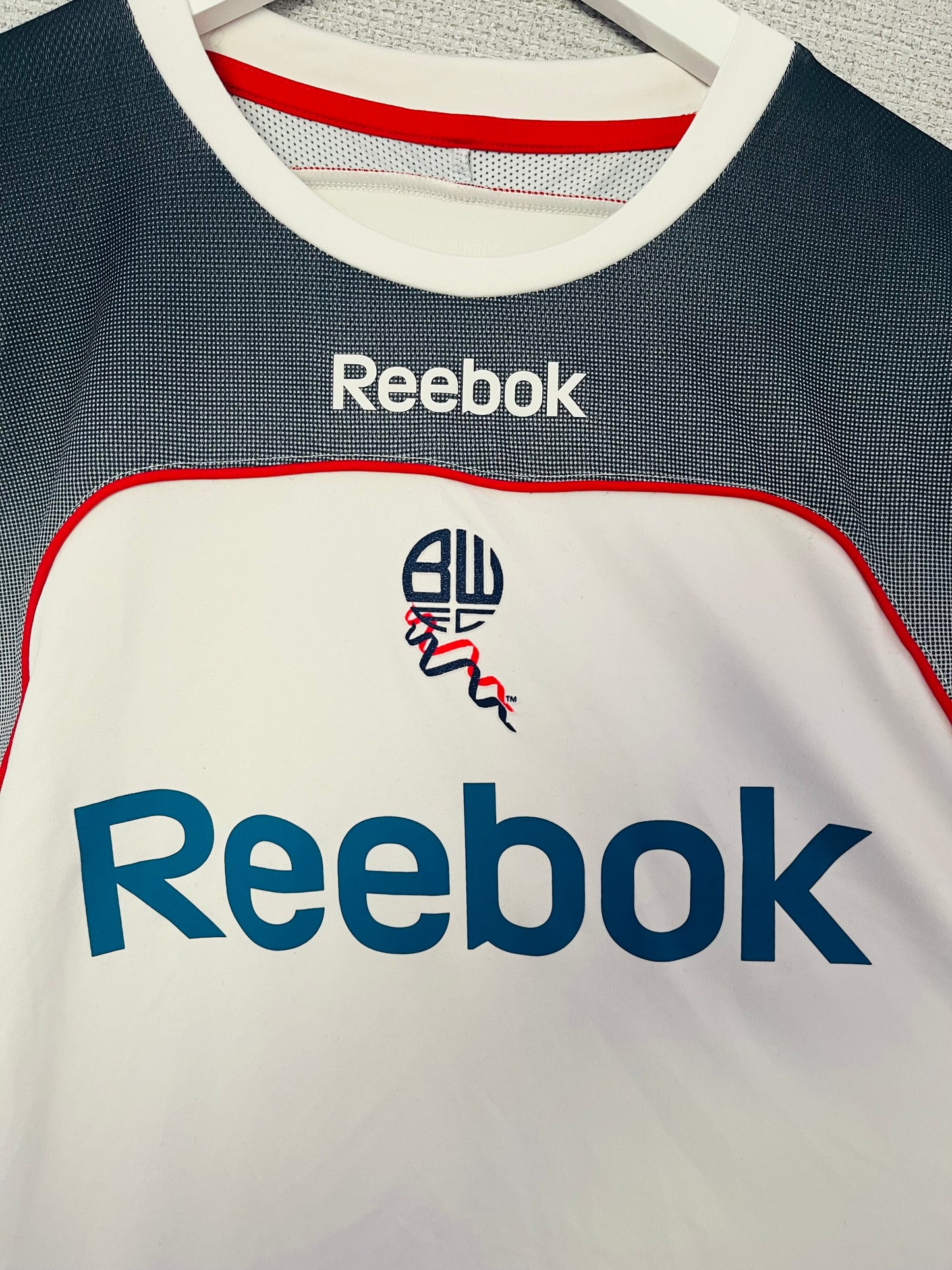 Bolton Wanderers home football shirt 2008/09 Gardner Large