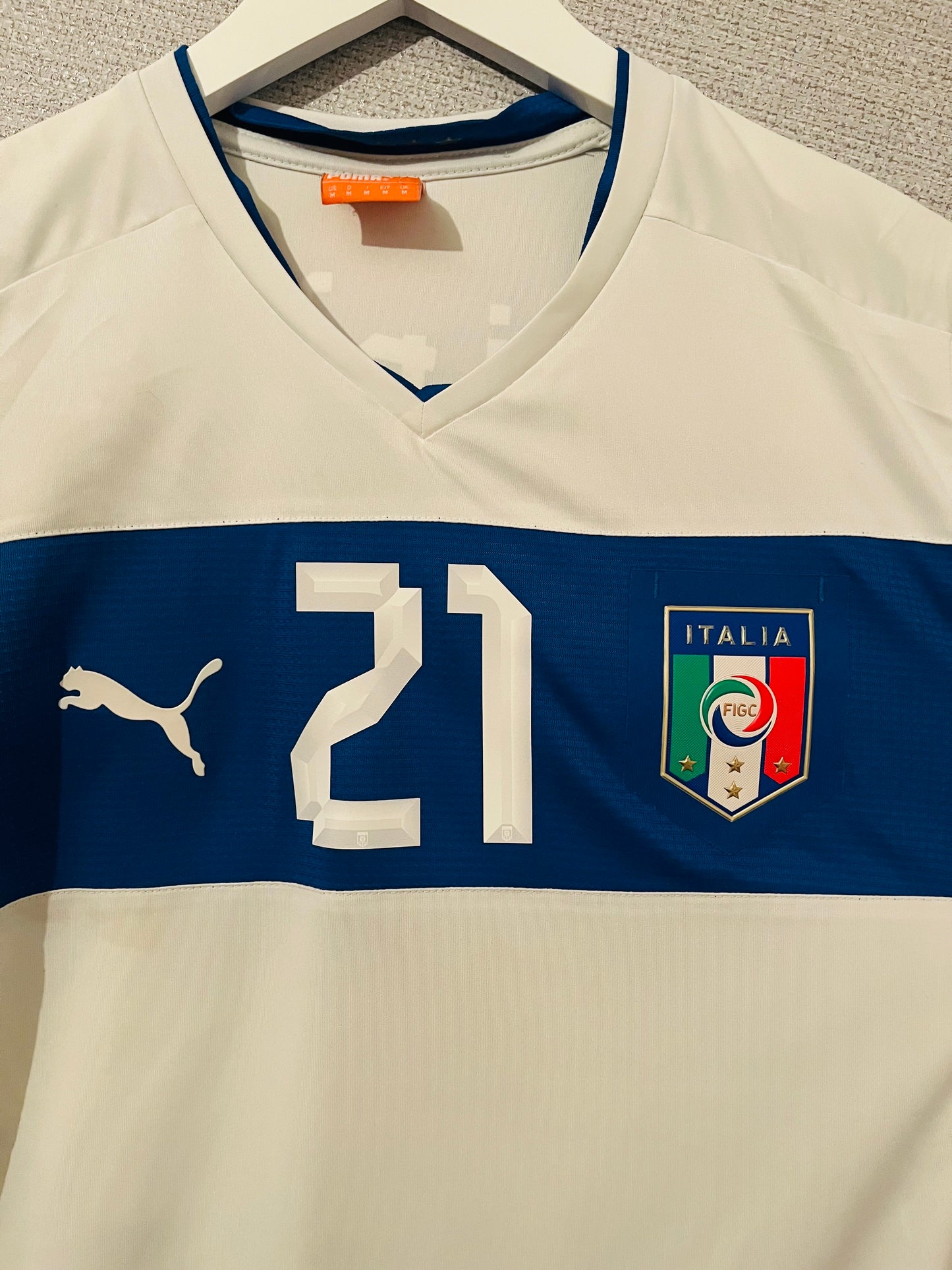 Italy away football shirt
Euro 2012 Pirlo Medium