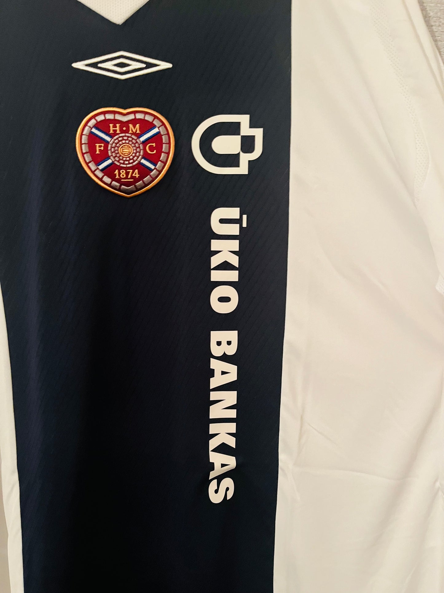 Heart of Midlothian Hearts away football shirt
2008/08 XXL BNWTs L/S