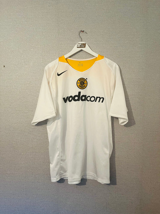 Kaizer Chiefs away football shirt 2004/05 Large