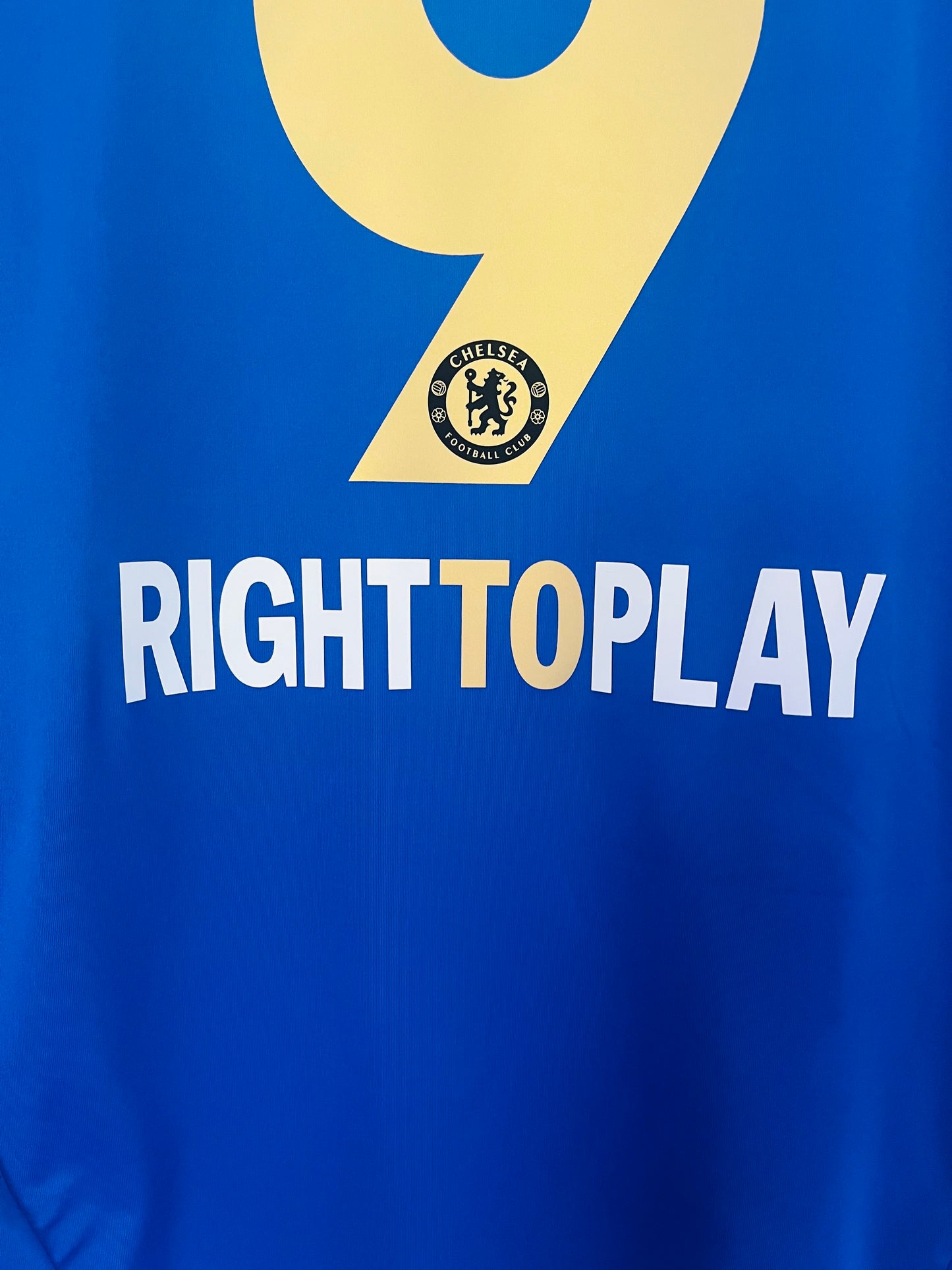 Chelsea home football shirt
2012/13 Torres Large