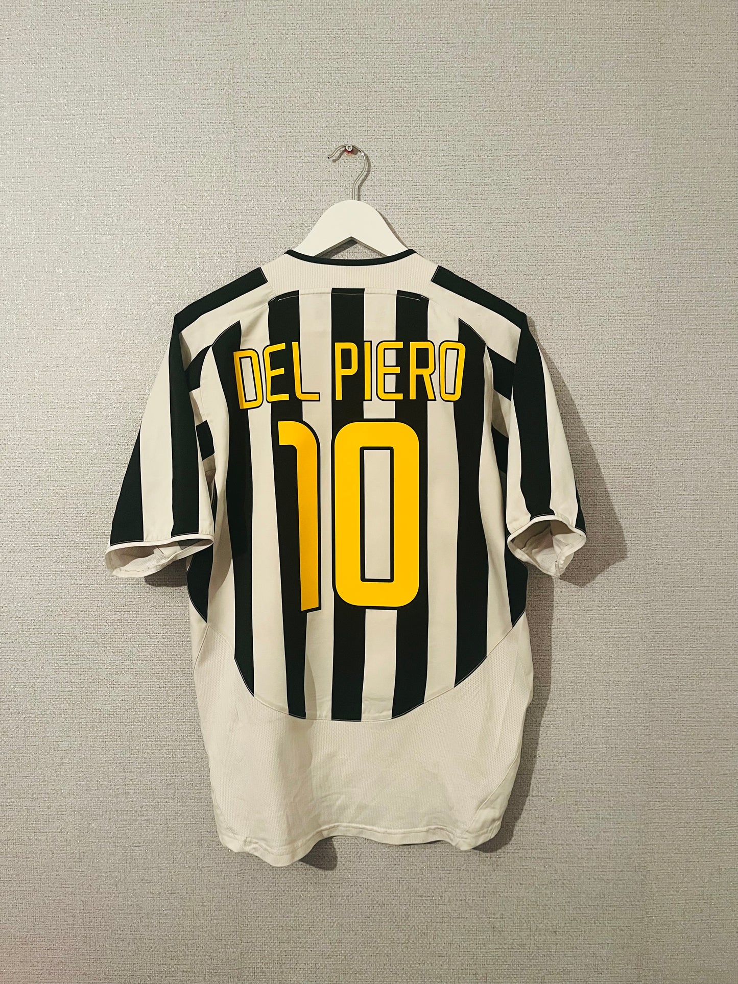 Juventus home football shirt 2003/04 Del Piero Medium