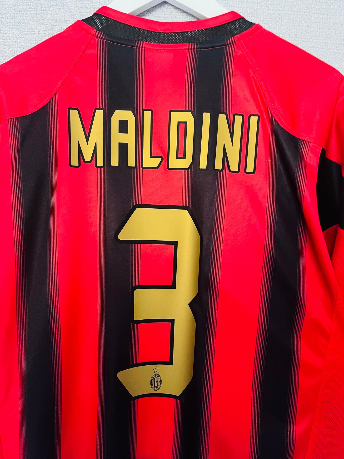 AC Milan home football shirt 2004/05 Maldini Large