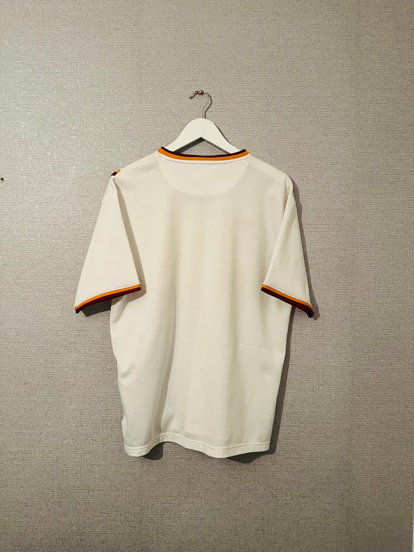 Motherwell away football shirt
2003/04 Medium