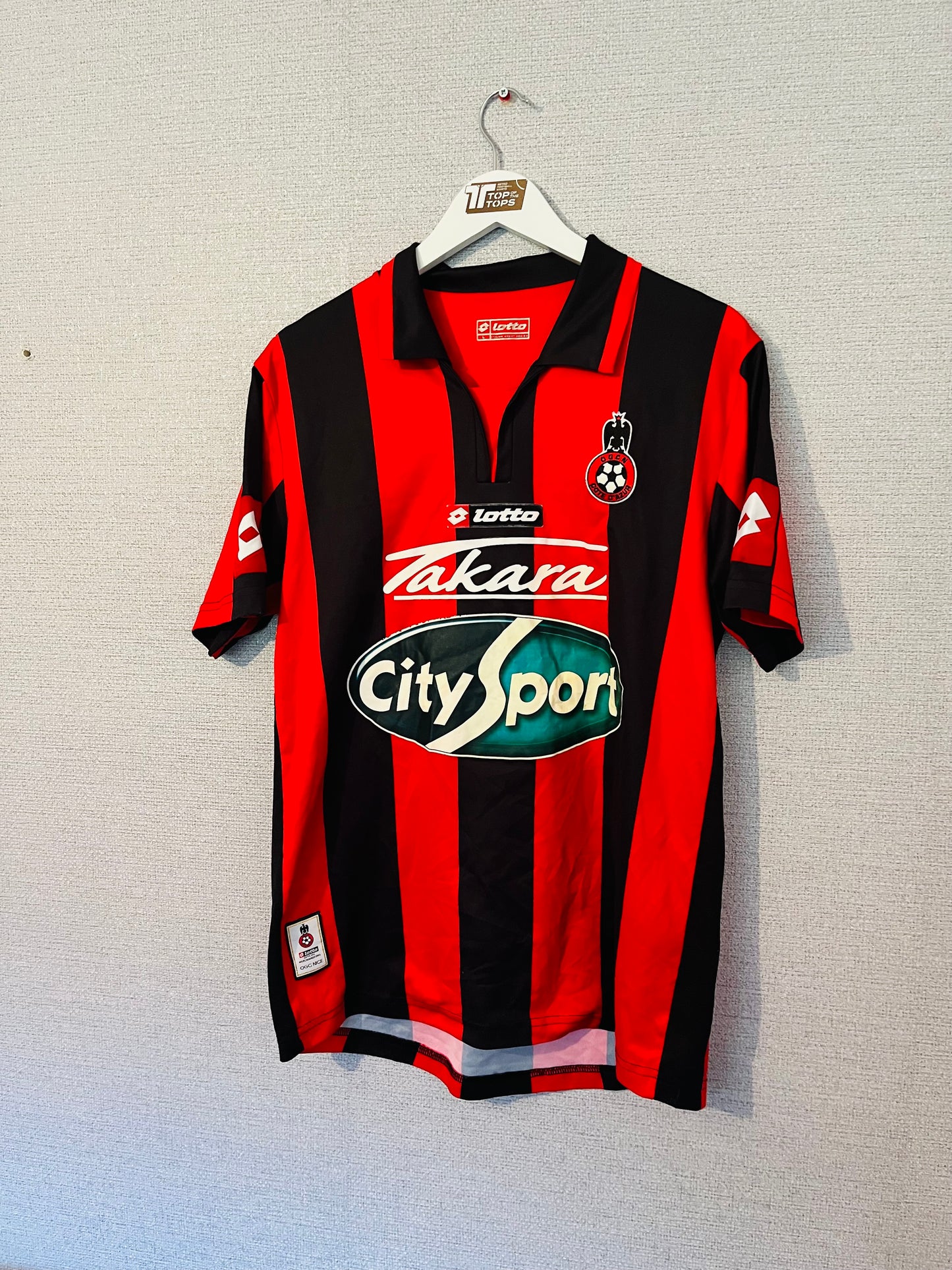 OGC Nice home football shirt
2007/08 Medium