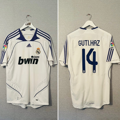 Real Madrid home football shirt
2007/08 Guti Medium