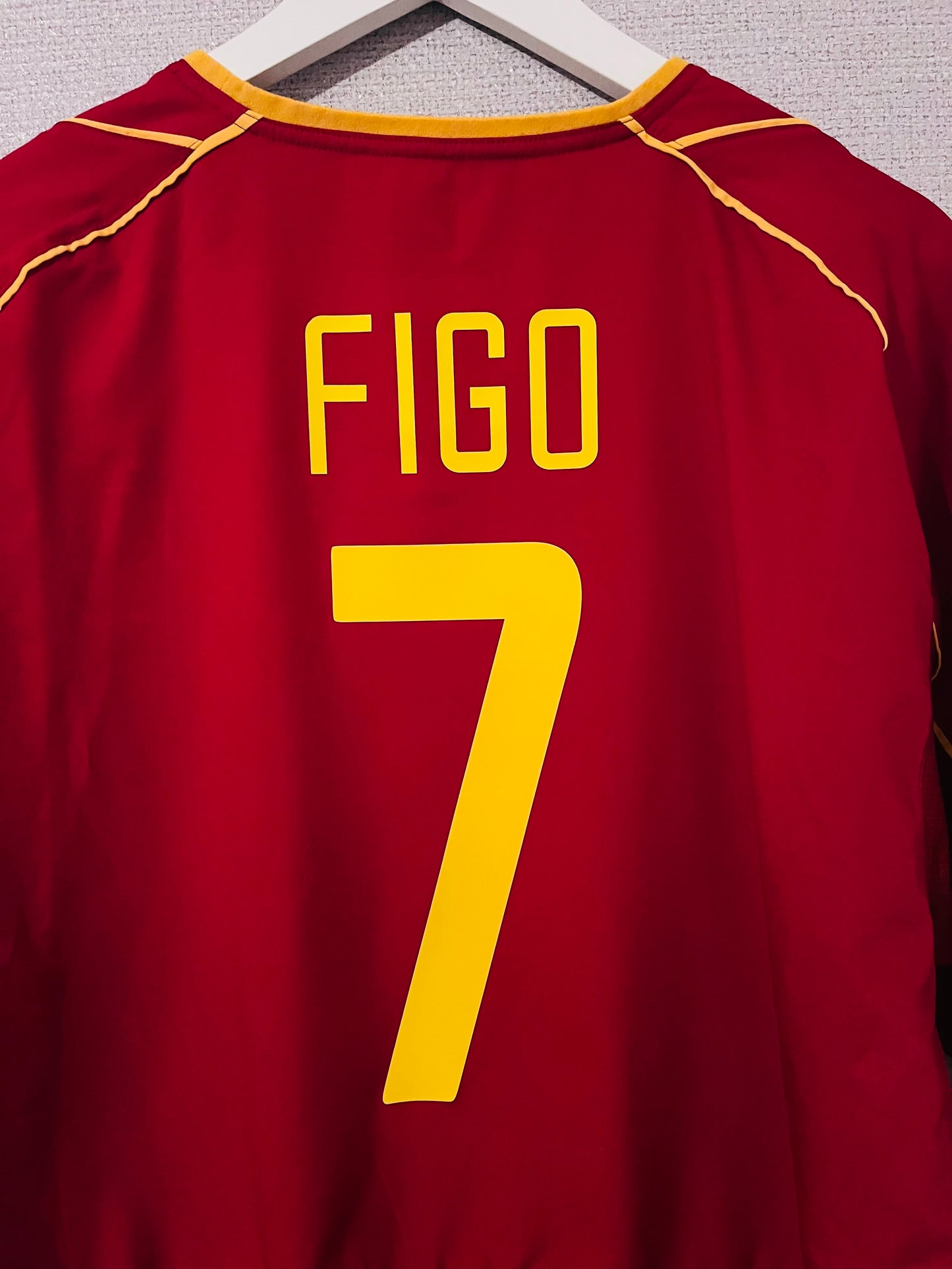 Portugal home football shirt 2002/04 Figo XL
