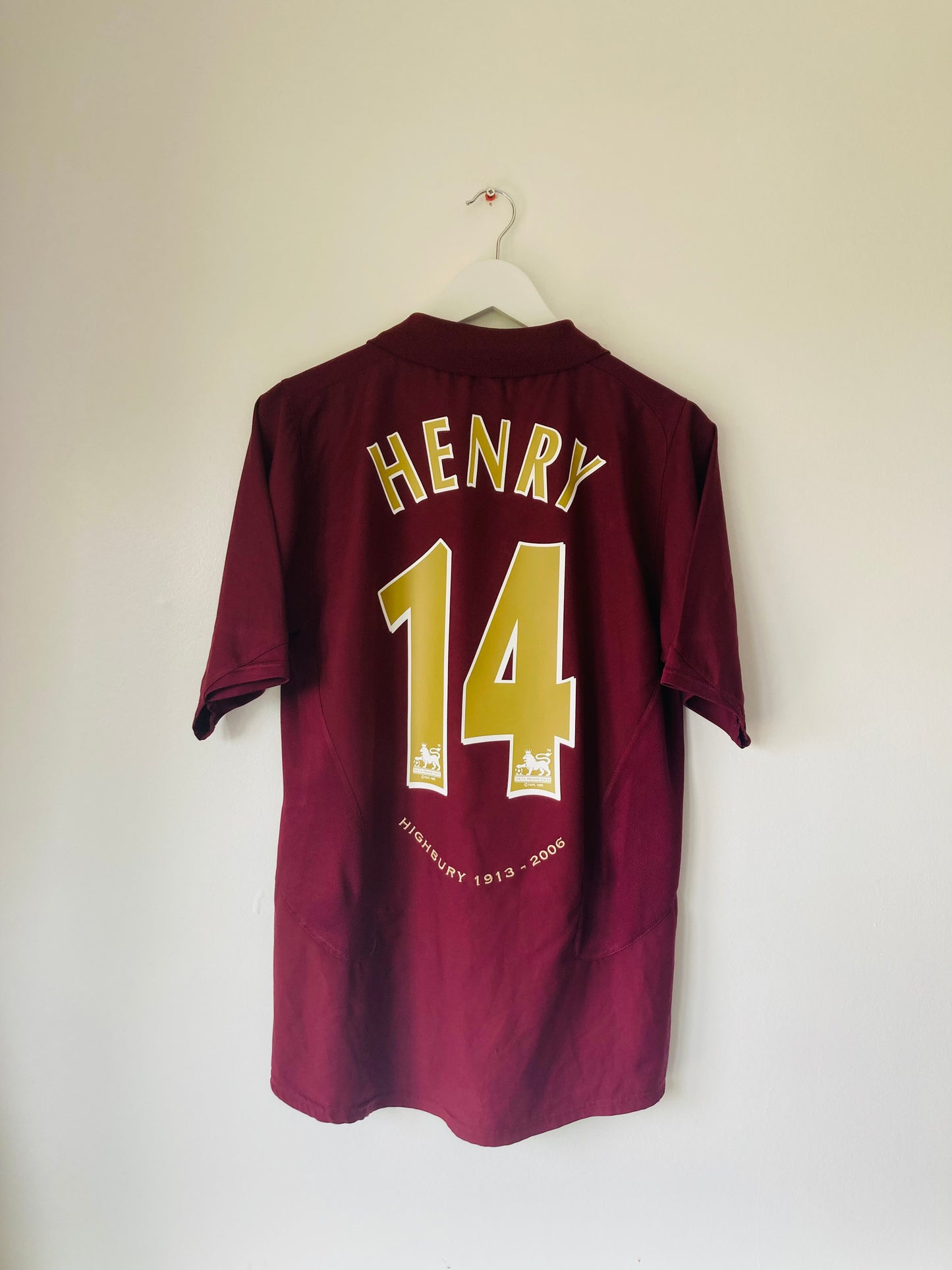 Arsenal home football shirt 2005/06 Henry Medium