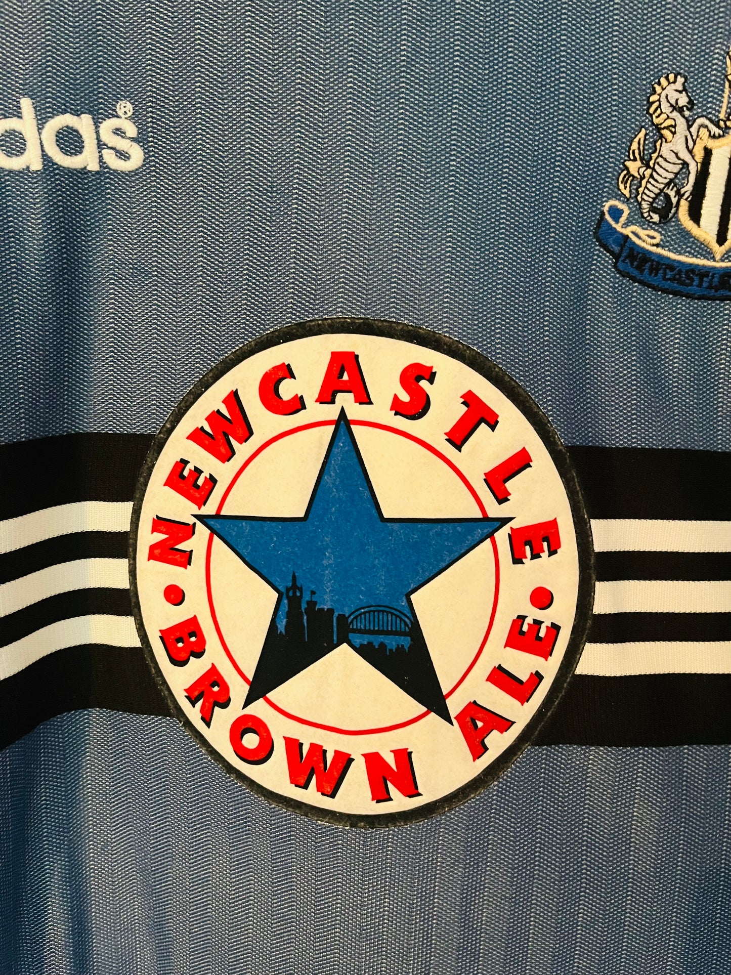 Newcastle United away football shirt 1996/97 Ginola Large