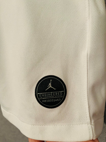 PSG cup football shirt
2018/19 Neymar Jr Medium