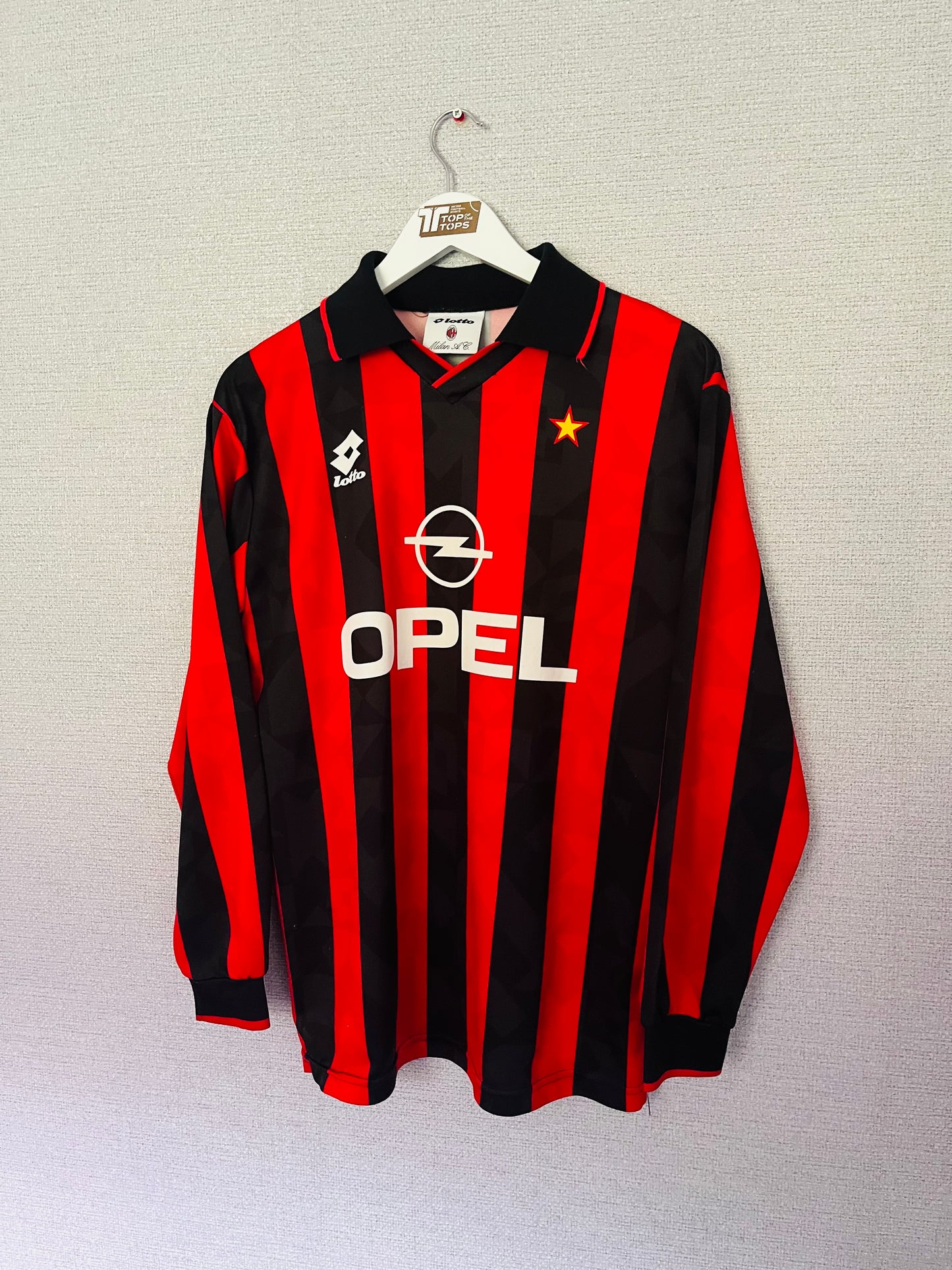 AC Milan home football shirt 1996/97 Baggio Medium