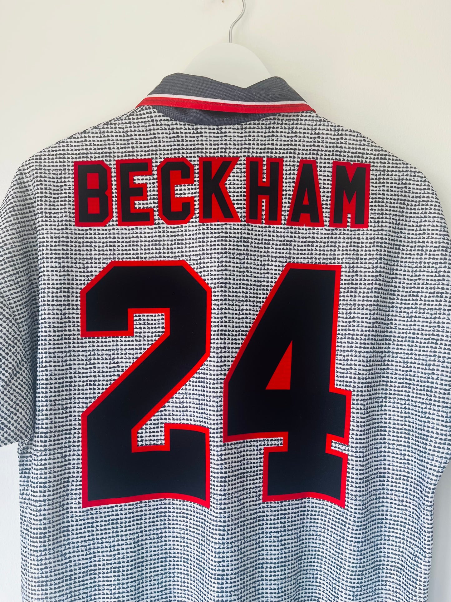 Manchester United away football shirt 1995/96 Beckham Medium