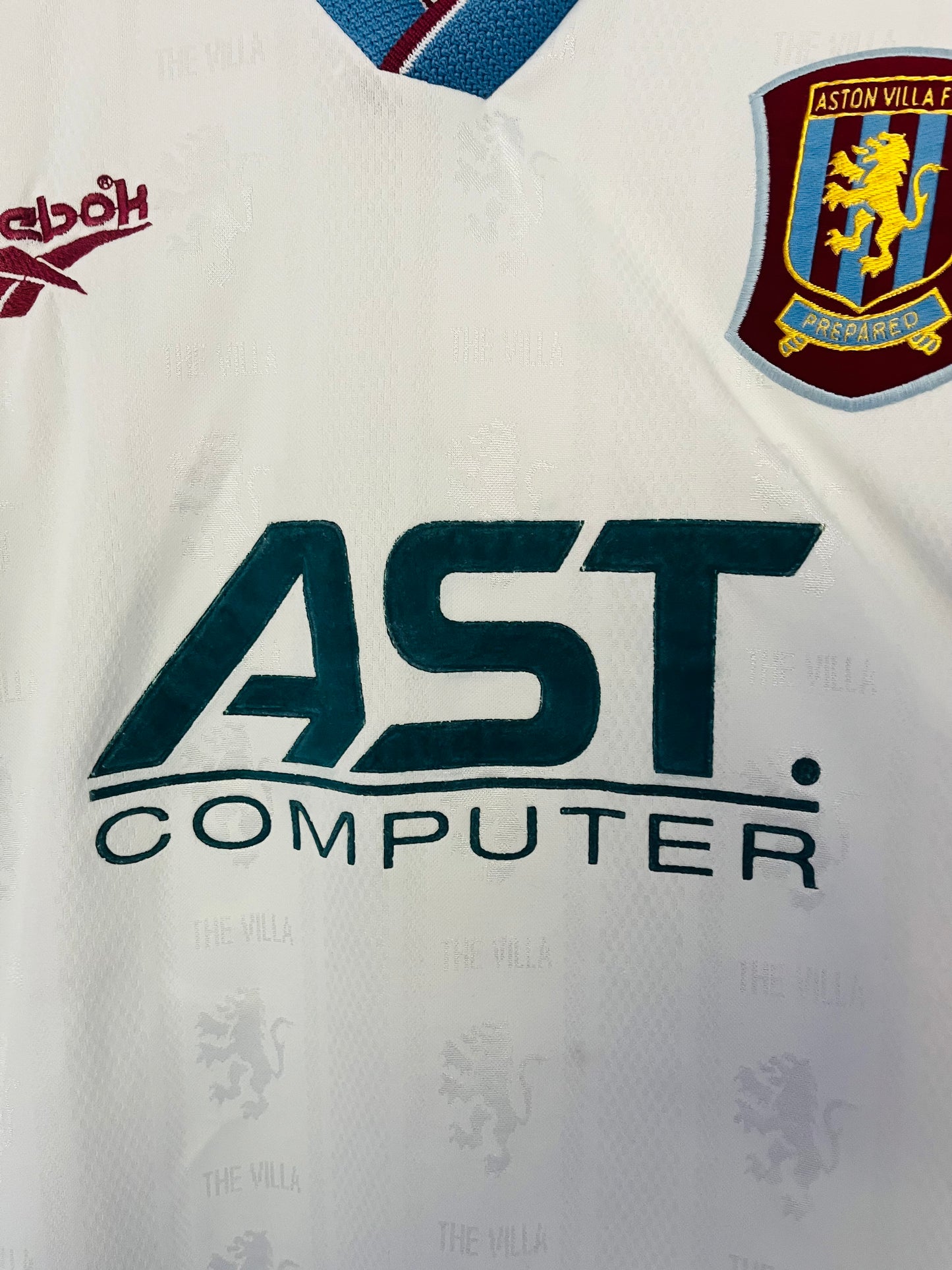 Aston Villa away football shirt 1996/98 Yorke Medium