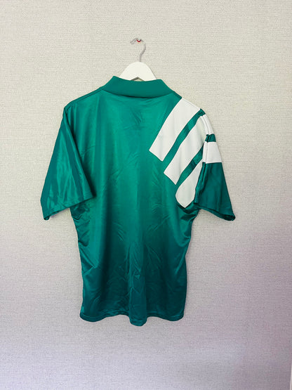 Liverpool away football shirt
1992/93 Large