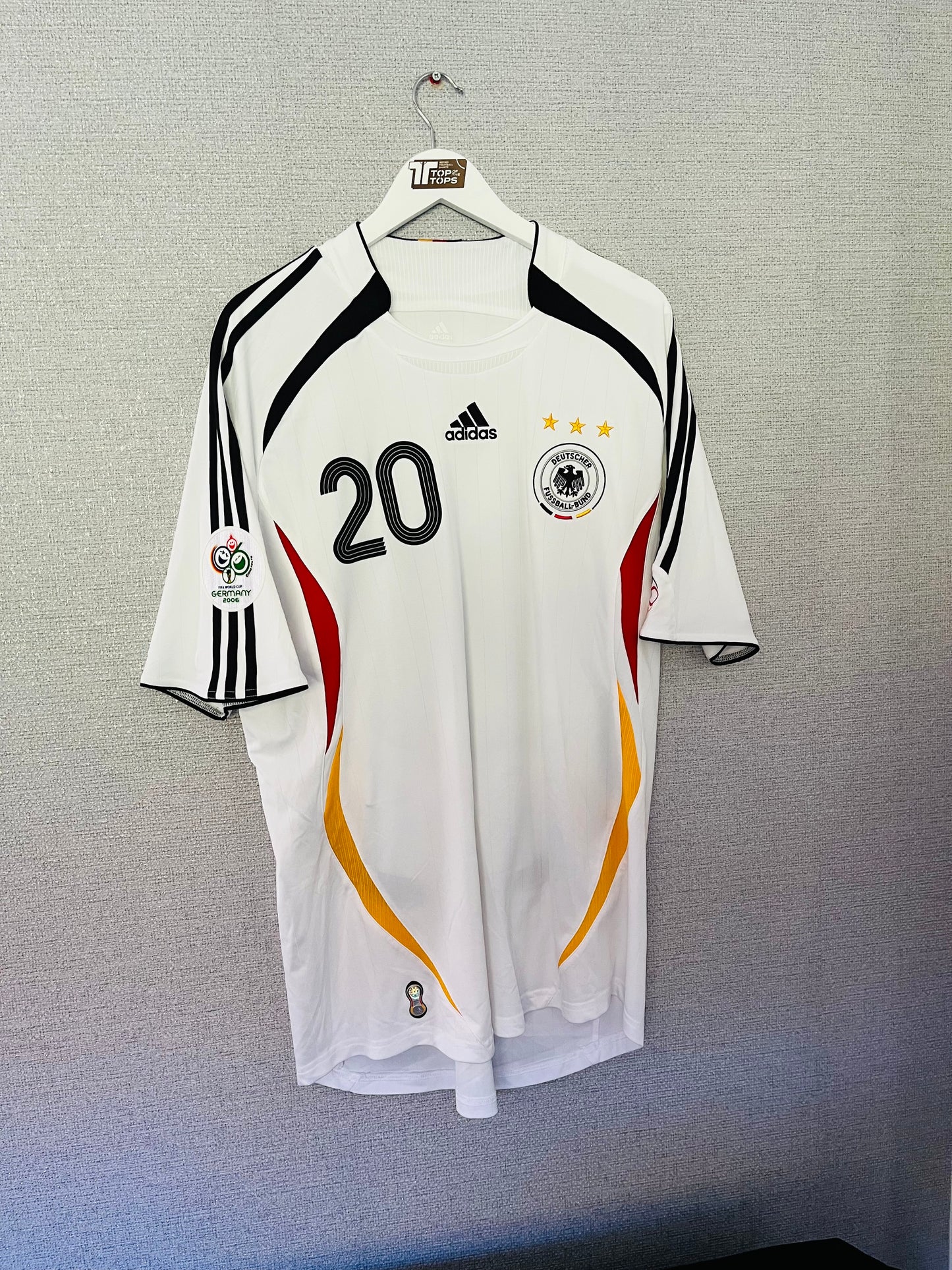 Germany home football shirt
W/C 2006 Podolski XL