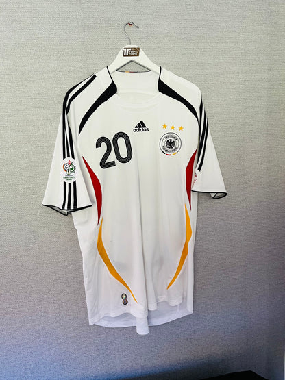 Germany home football shirt
W/C 2006 Podolski XL