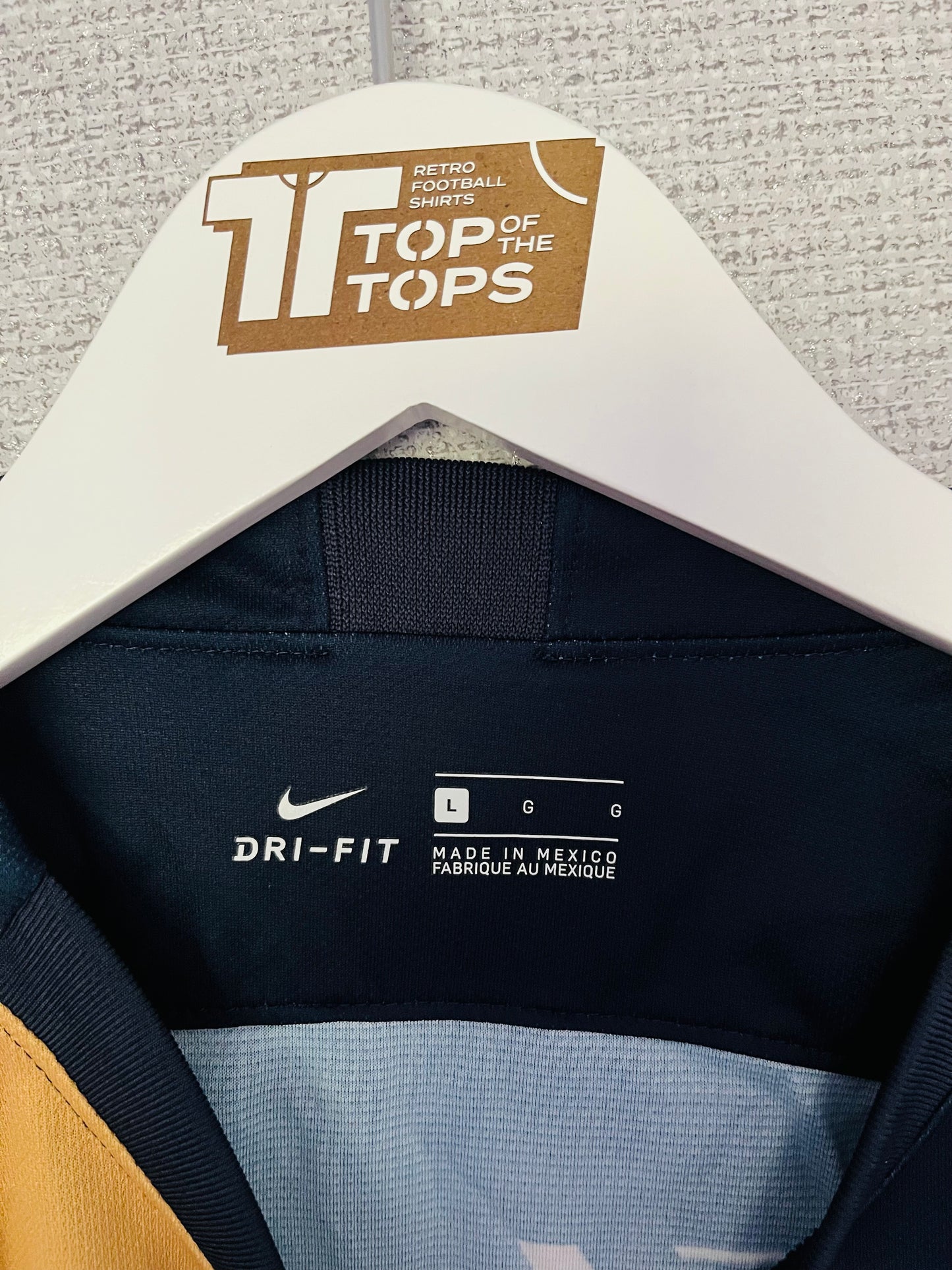 Pumas Unam third football shirt
2020/21 Medium