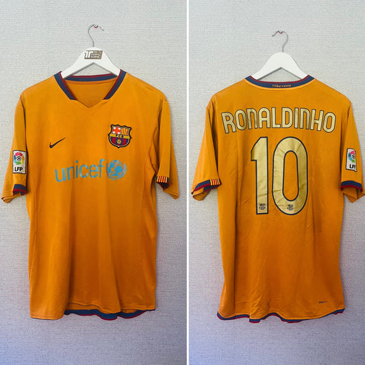 Barcelona away football shirt 2006/07 Ronaldinho Large
