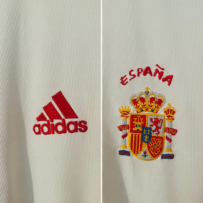 Spain away football shirt
W/C 2002 Xavi XXL