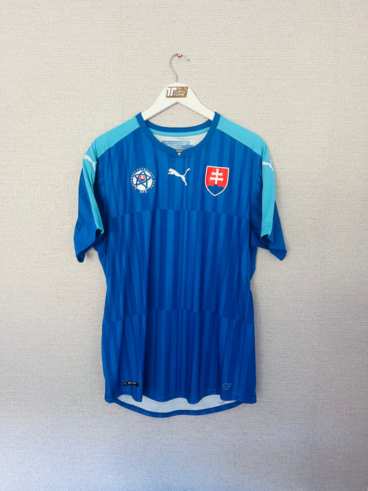 Slovakia away football shirt 2016/17 Large