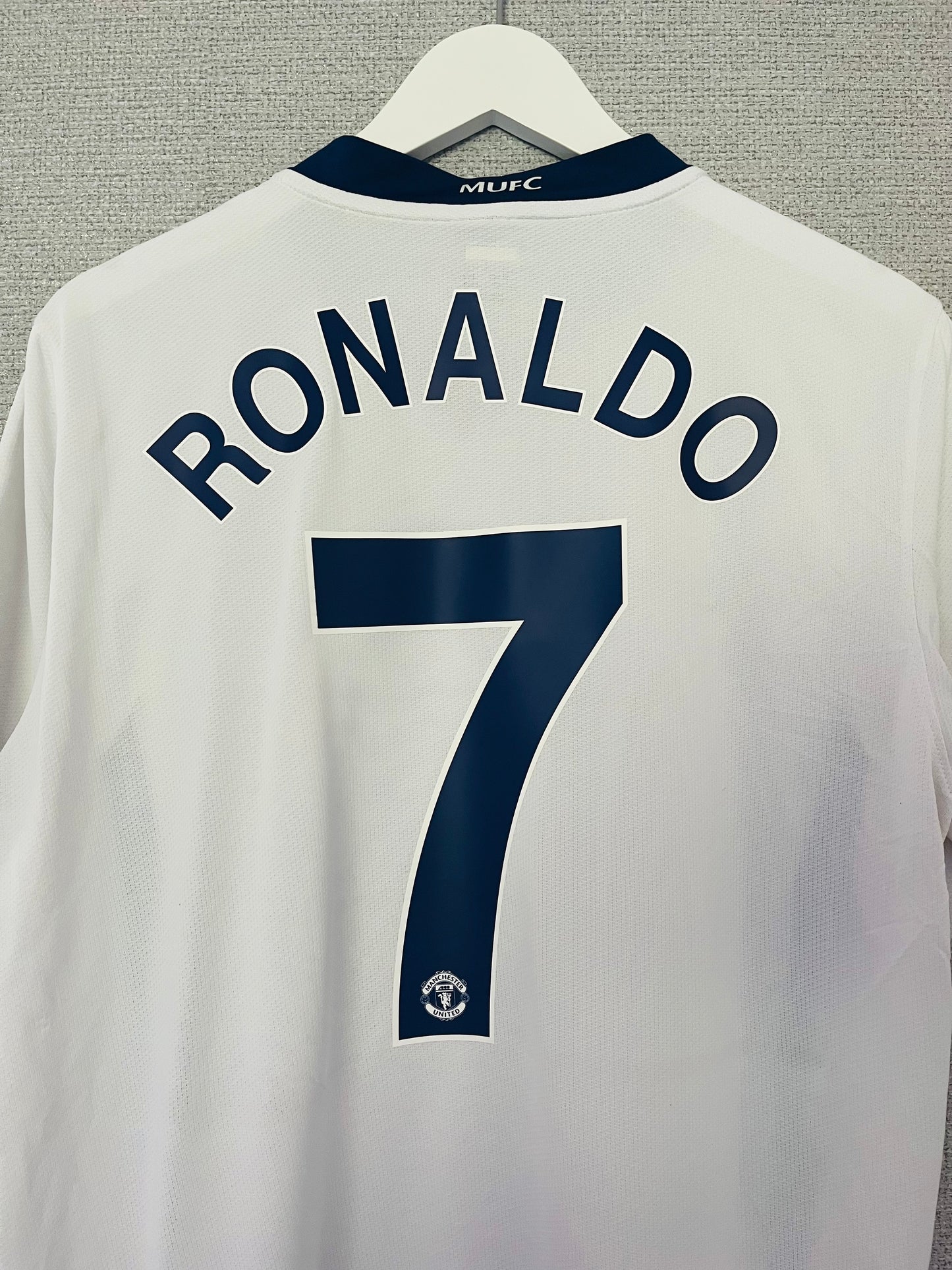 Manchester United away football shirt 2008/09 CR7 Large