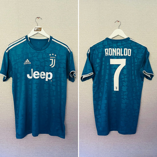 Juventus third football shirt 2019/20 CR7 Medium