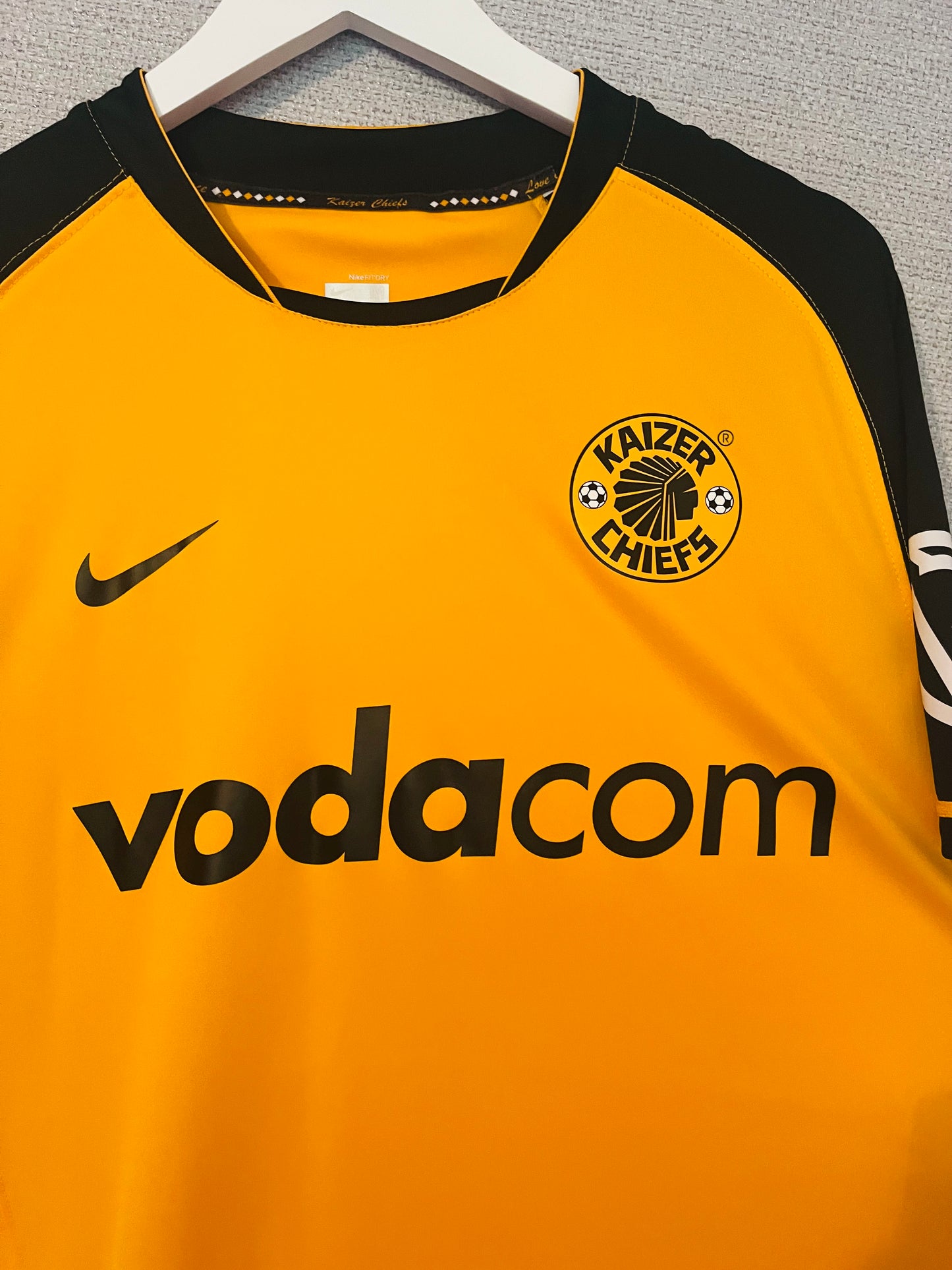 Kaizer Chiefs home football shirt 2007/09 Medium