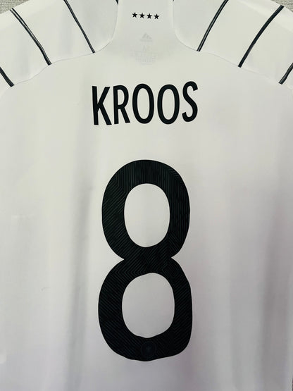 Germany home football shirt
2019/20 Kroos Medium