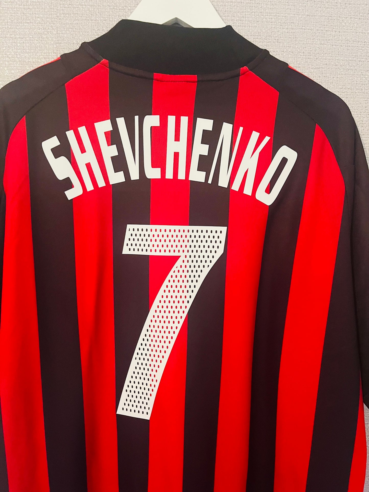 AC Milan home football shirt
2002/03 Shevchenko XL