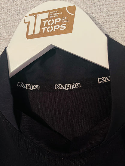 Italy goalkeeper football shirt     W/C 2002 Buffon Large