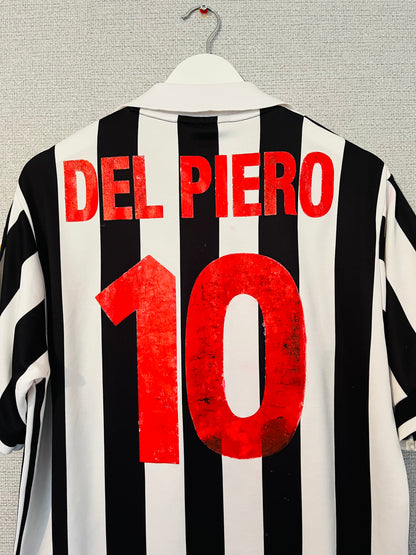 Juventus home football shirt 1998/99 Del Piero Medium