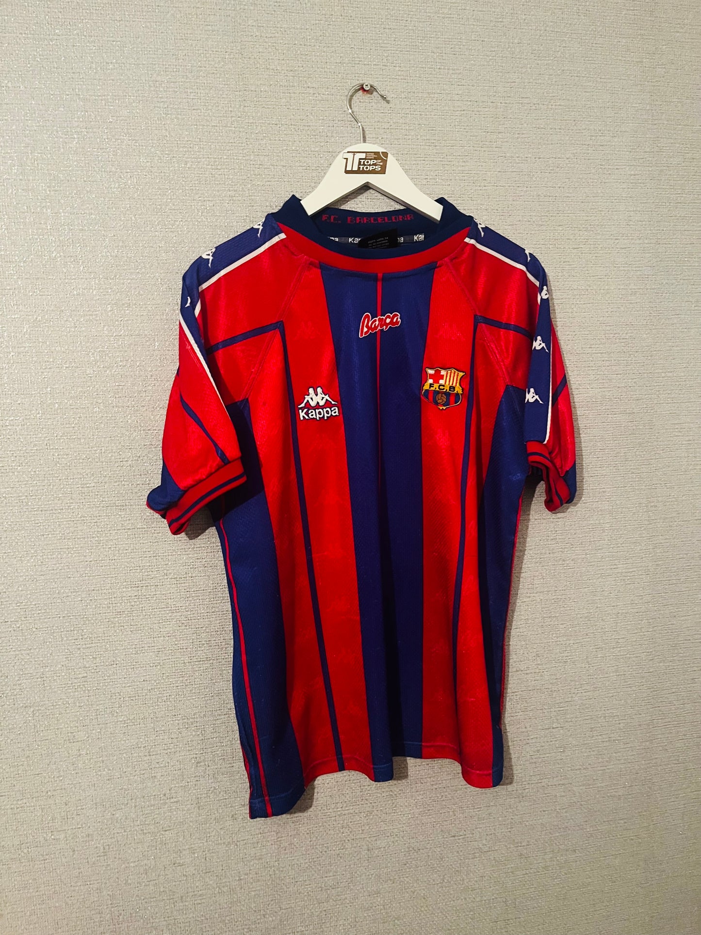 Barcelona home football shirt
1997/98 Rivaldo Medium